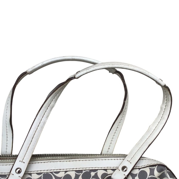 Coach Signature Bag - Picture 16 of 16